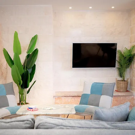 Lux & View - Sveta Nedjelja Apartmán *