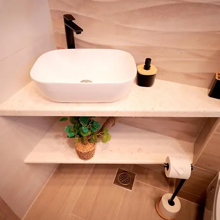 Lux & View - Sveta Nedjelja *