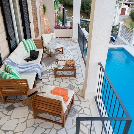 Apartment Lux & View - Sveta Nedjelja