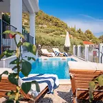 Lux & View - Sveta Nedjelja * Sveta Nedelja (Hvar)
